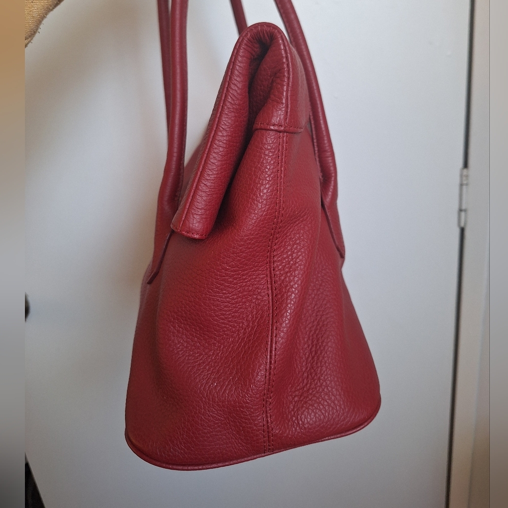 Barr Barr New York Red Pebbled Leather Hobo Foldover Bag EUC - Picture 12 of 17